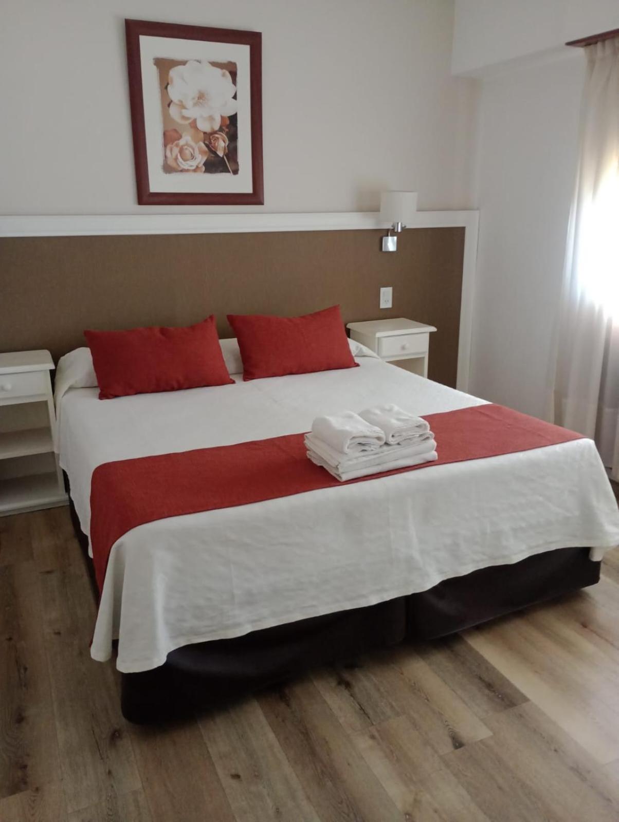 Hotel Edelweiss Вила Генерал Белграно Екстериор снимка