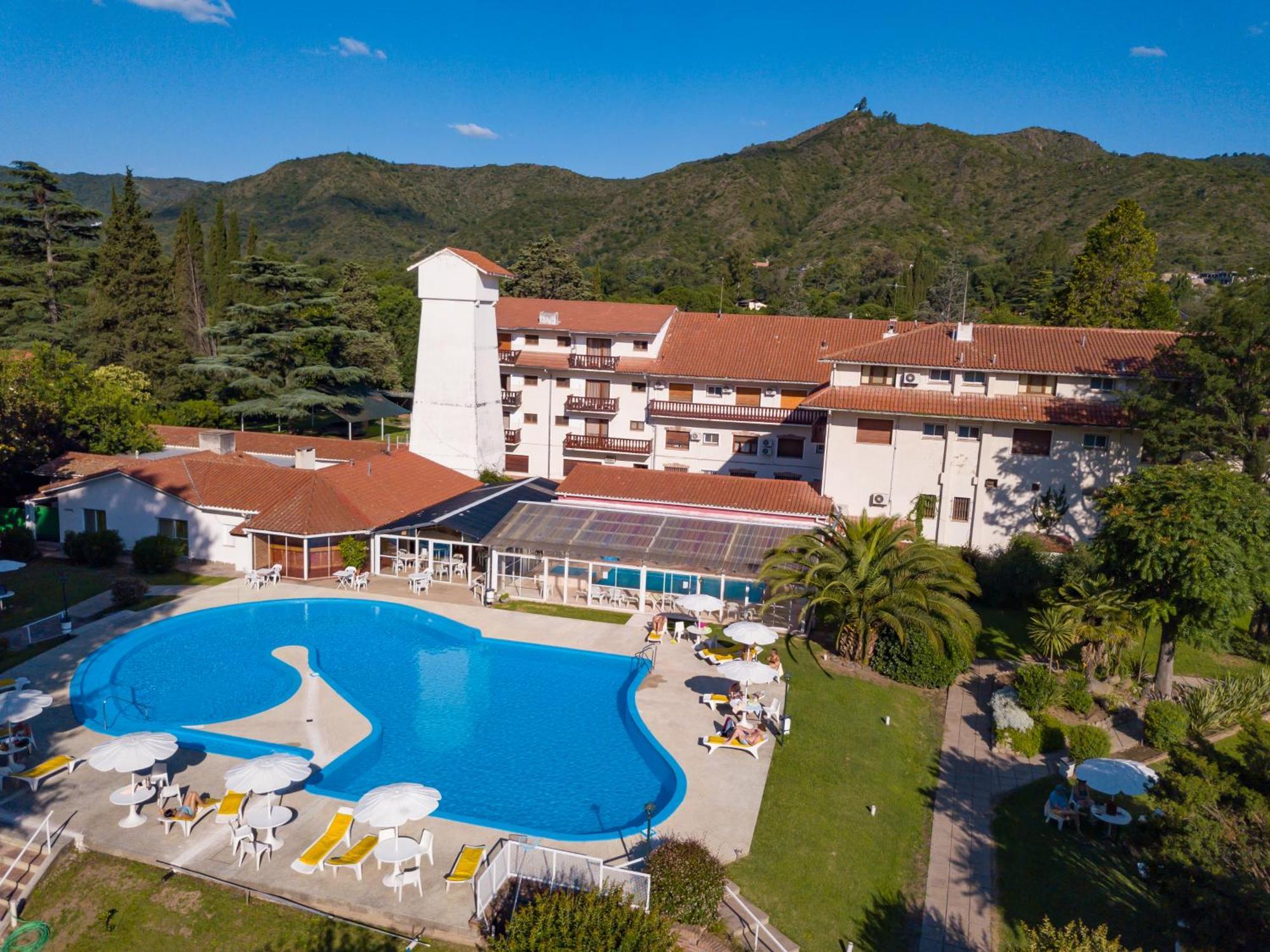 Hotel Edelweiss Вила Генерал Белграно Екстериор снимка